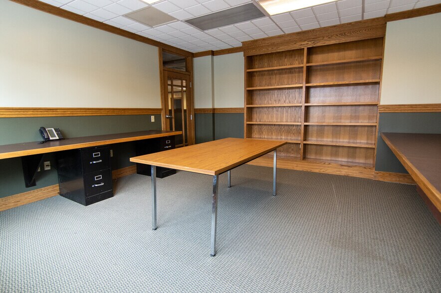 More Photos Of 427 Delaware, Buffalo Office For Sale