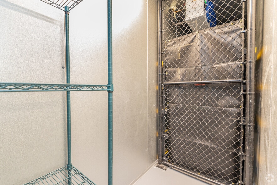 More Photos Of 2005 NW 97th Ave, Miami Freestanding For Lease