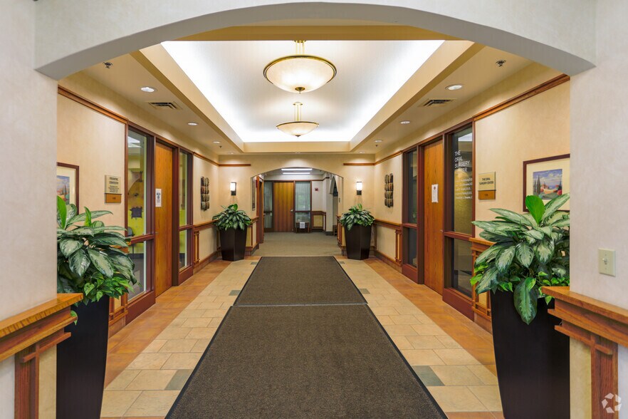 More Photos Of 2850 Curve Crest Blvd, Stillwater Medical For Lease