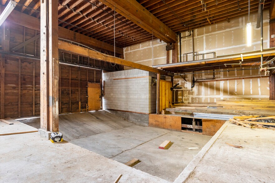 More Photos Of , Seattle Unknown For Sale