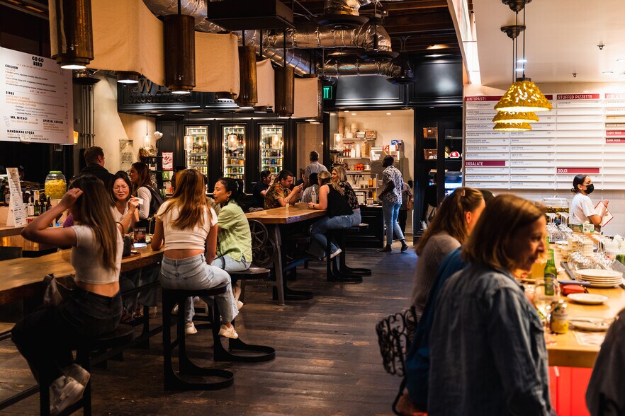 More Photos Of 9355 Culver Blvd, Culver City Restaurant For Lease