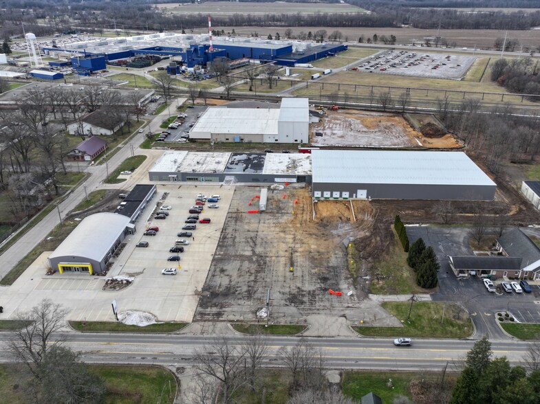 More Photos Of 1108 Main St, Three Rivers General Retail For Lease