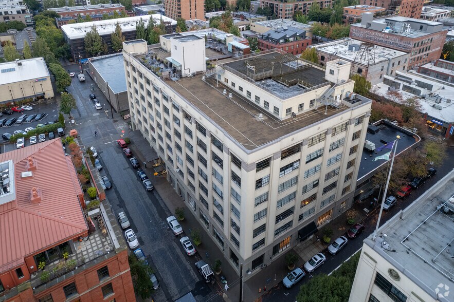 More Photos Of 1314 NW Irving St, Portland Apartments For Sale