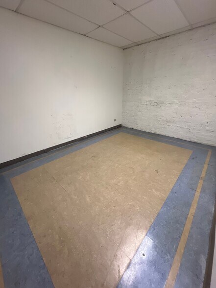 More Photos Of 5000-5014 W Madison St, Chicago Apartments For Lease