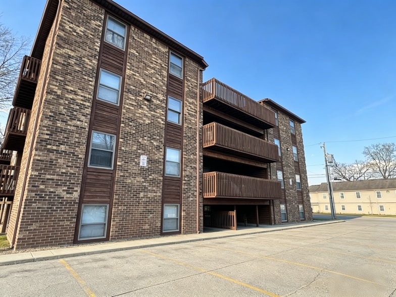 More Photos Of 400 S Grant St, West Lafayette Apartments For Sale