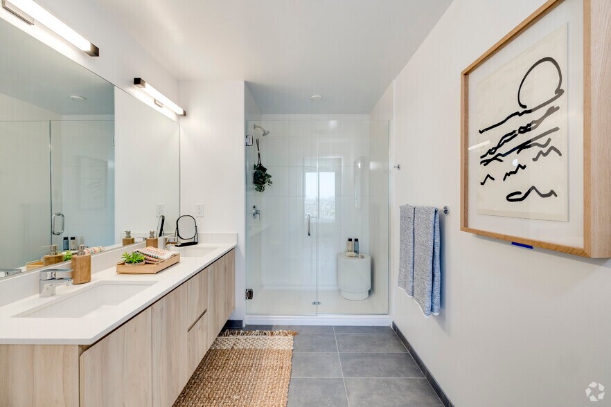 More Photos Of 817 N 6th St, Phoenix Apartments For Lease