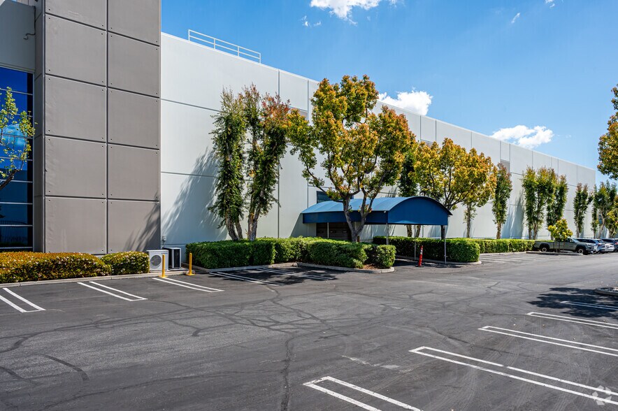 1540 E Acacia St, Ontario, CA 91761 Industrial
