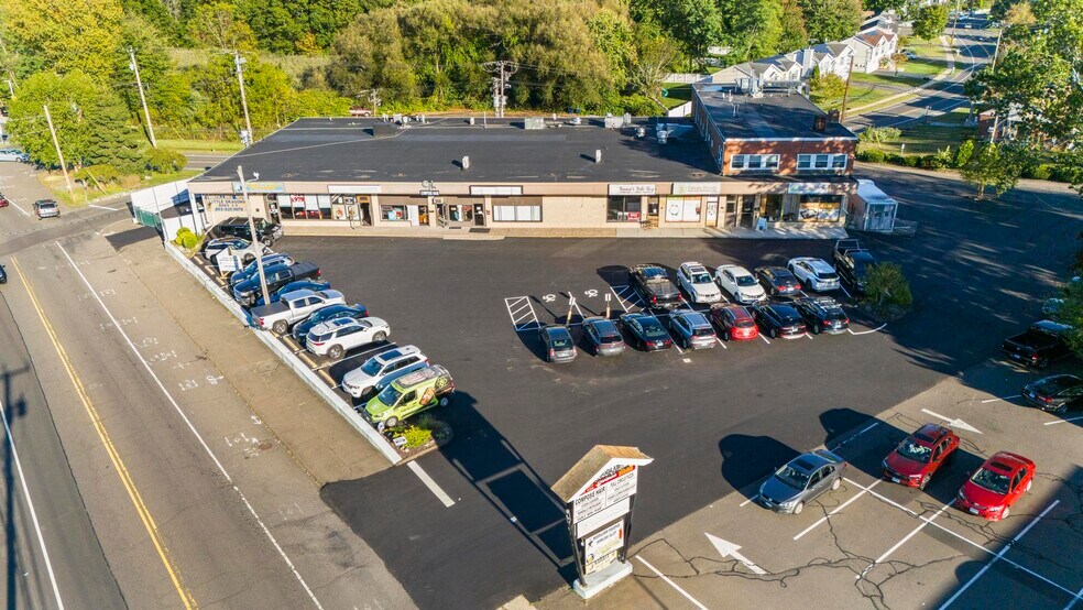 More Photos Of 841-869 Jones Hill Rd, West Haven Storefront For Lease