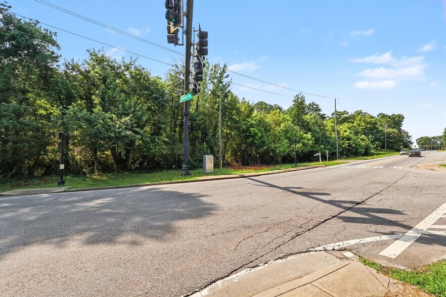 More Photos Of 4170 Thurman Dr, Forest Park Land For Sale