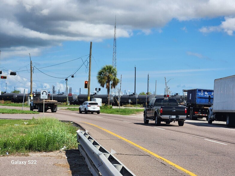 More Photos Of 246 Texas City Wye, La Marque Land For Lease