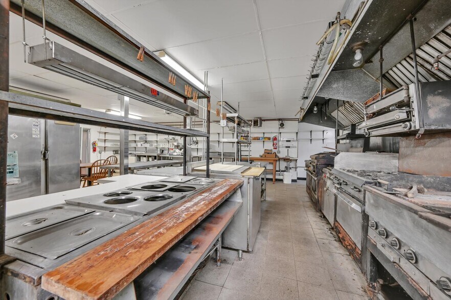 More Photos Of 349 Huffs Church Rd, Mertztown Restaurant For Sale