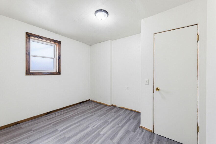 More Photos Of 309-313 W Milwaukee St, Janesville Apartments For Sale