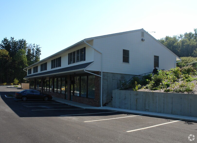 More Photos Of 4005 Danbury Rd, Brewster Village General Retail For Sale