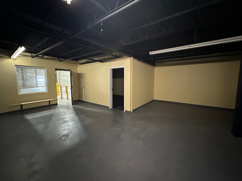 More Photos Of 5 Pruyn's Island Dr, Glens Falls Unknown For Lease