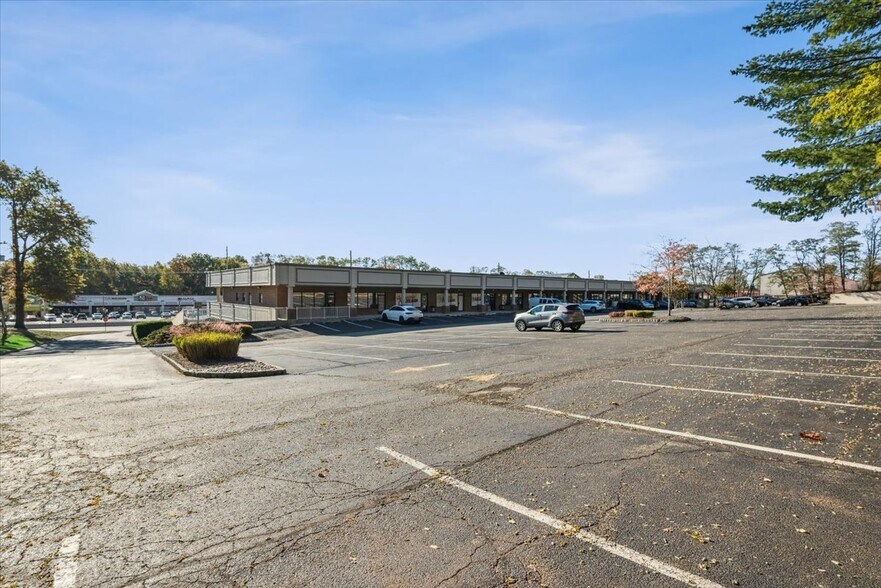 More Photos Of 326 Us Highway 22, Green Brook Unknown For Lease