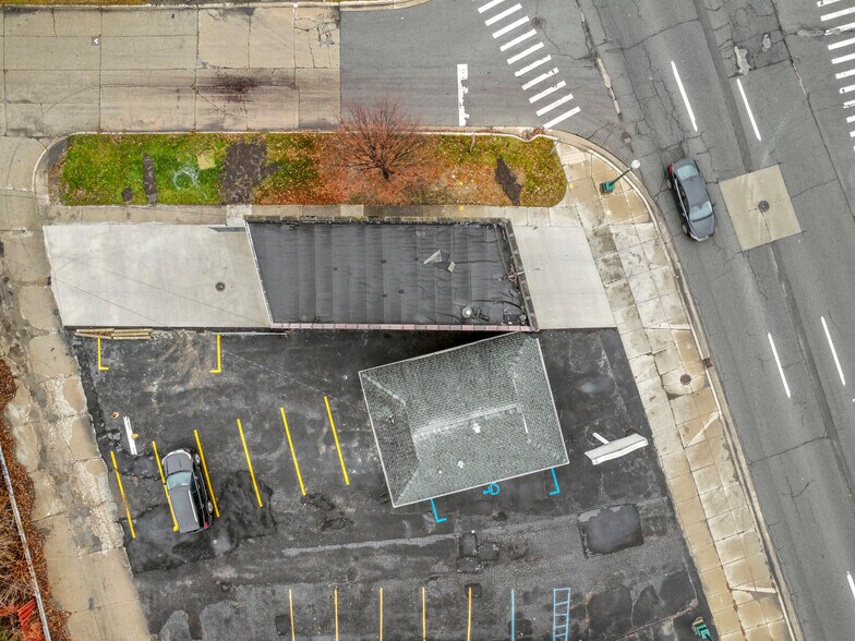 More Photos Of 35812 W Michigan Ave, Wayne Carwash For Lease