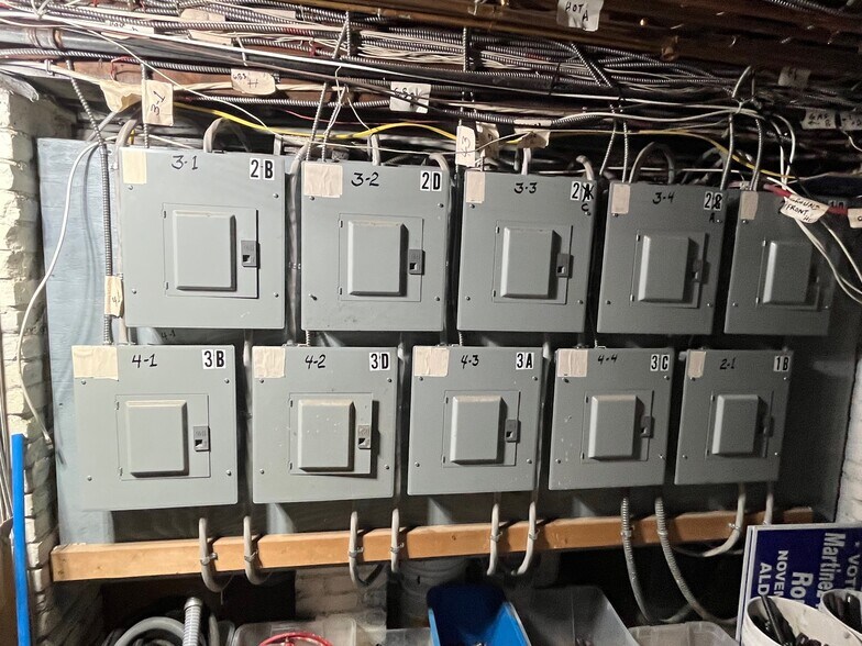 More Photos Of 4-6 John St, Waterbury Apartments For Sale