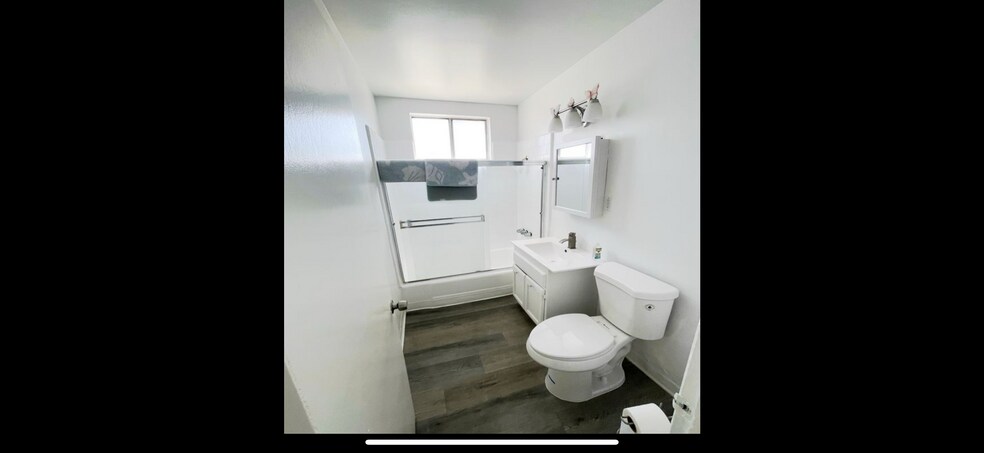 More Photos Of 4240 S Figueroa St, Los Angeles Apartments For Sale