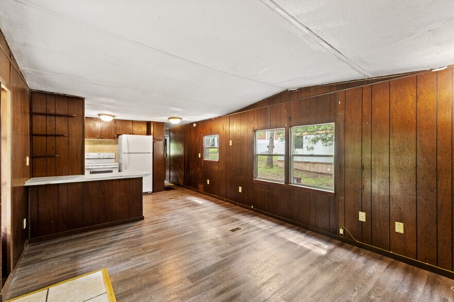 More Photos Of 409 County Road 916, Mountain Home Manufactured Housing Mobile Home Park For Sale