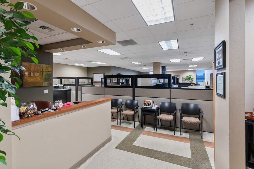 More Photos Of 6960 Smoke Ranch Rd, Las Vegas Medical For Lease