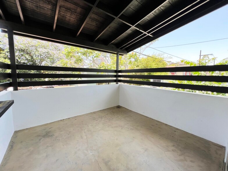 More Photos Of 3685 5th Ave, San Diego Storefront Retail Residential For Lease