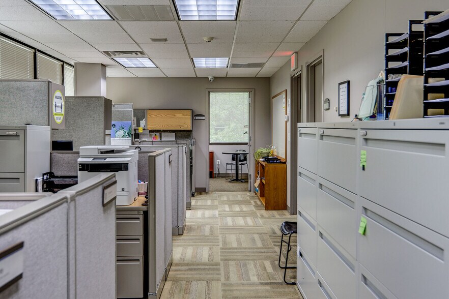 More Photos Of 101 Laurel Rd, Voorhees Office For Lease