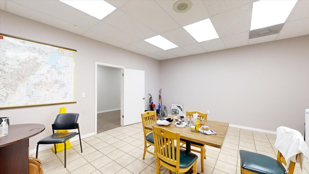 More Photos Of 113 Bo Bo Dr, Crystal Springs Freestanding For Lease