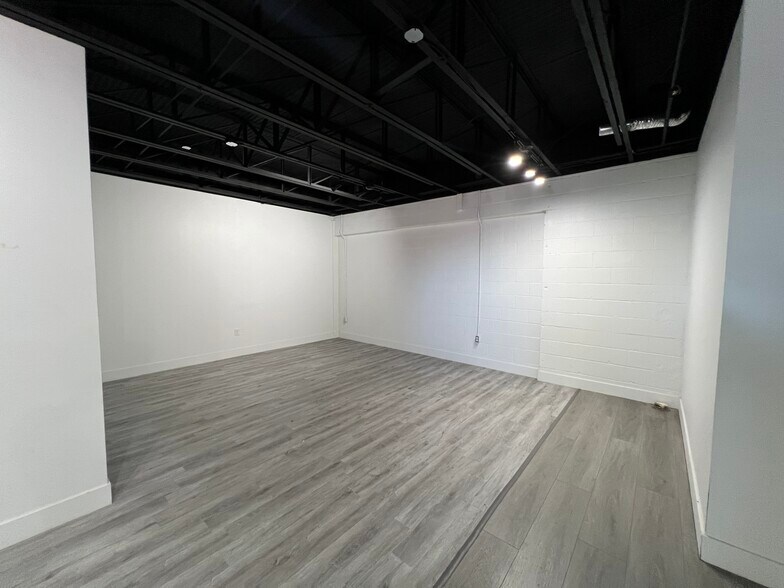 More Photos Of 1217 N Classen Blvd, Oklahoma City Storefront Retail Office For Lease