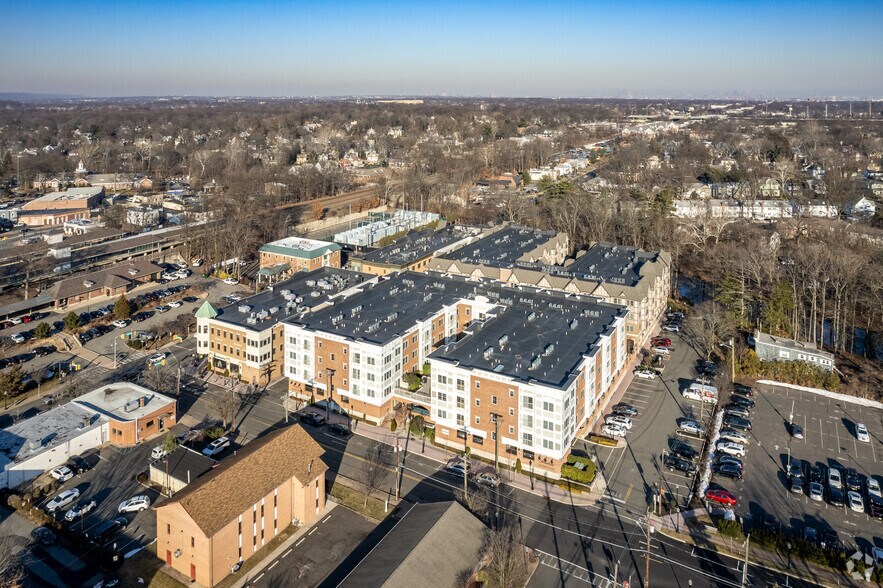 More Photos Of 200 South Ave E, Cranford Storefront Retail Office For Lease