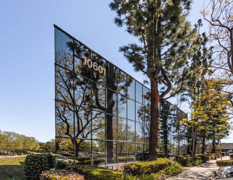 More Photos Of 10601 Civic Center Dr, Rancho Cucamonga Office For Lease