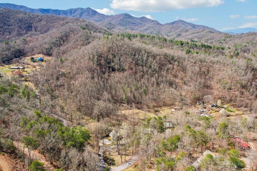 More Photos Of 33 Shepherds Creek rd, Bryson City Specialty For Sale