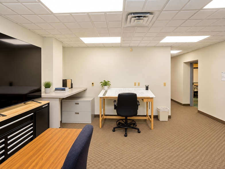 More Photos Of 21 Mainline Dr, Westfield Warehouse For Sale