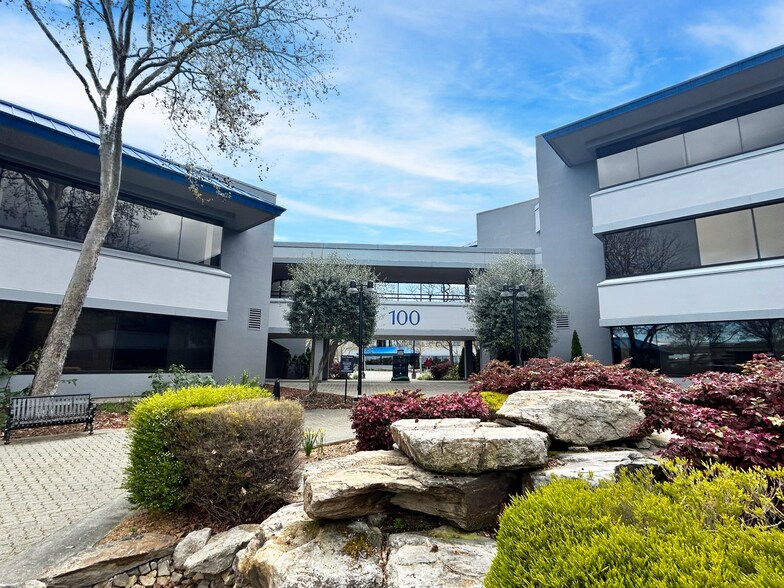 More Photos Of 100 Drakes Landing Rd, Greenbrae Unknown For Lease
