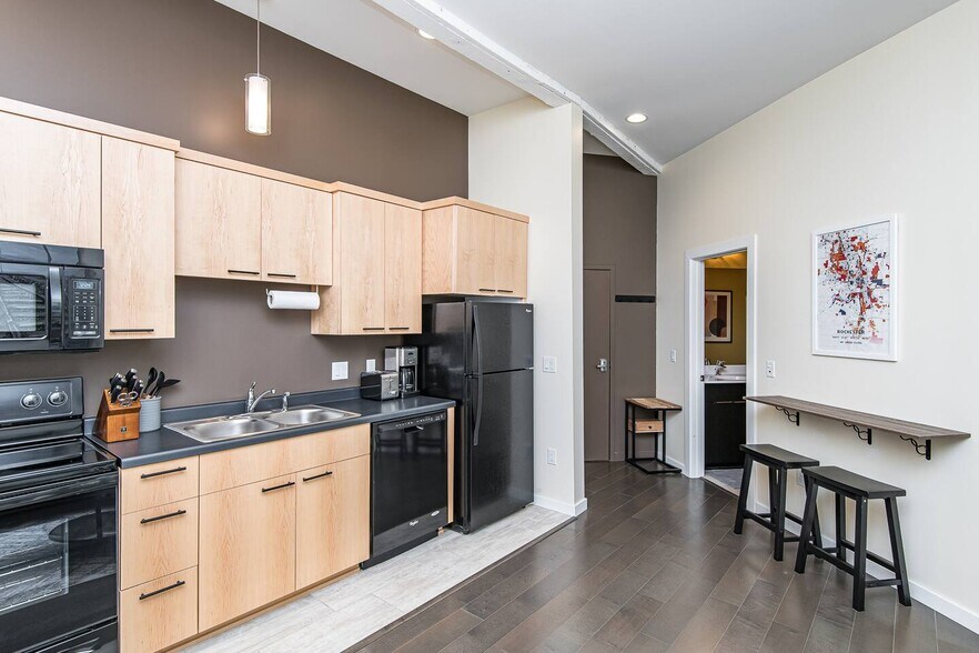 More Photos Of 223 Broadway Ave N, Rochester Office Residential For Sale