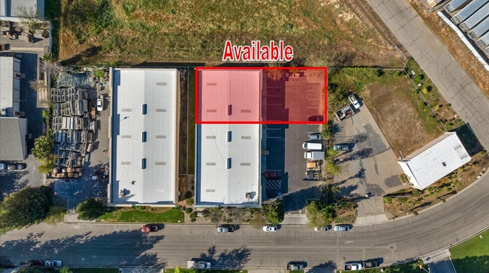 More Photos Of 4753 W Jennifer Ave, Fresno Warehouse For Lease