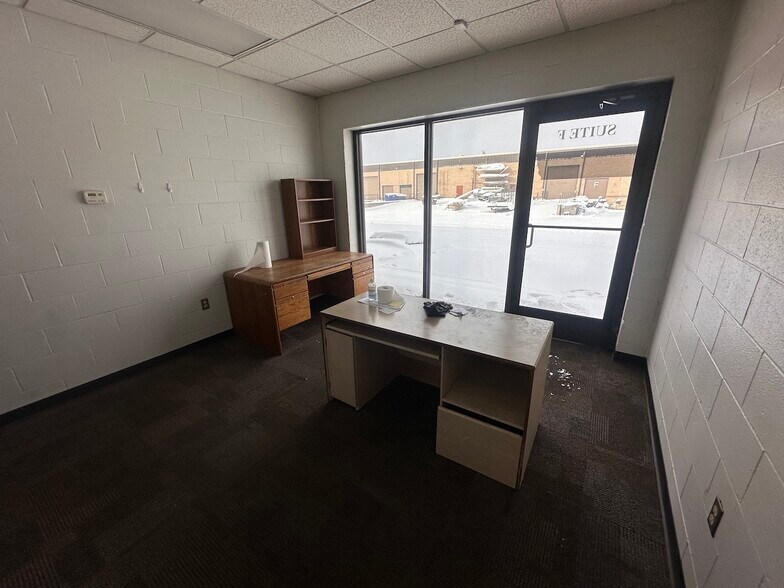 More Photos Of 3408 Busch Dr SW, Grandville Manufacturing For Sale