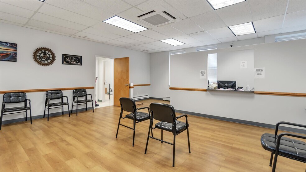 More Photos Of 2385 Arthur Ave, Bronx Storefront Retail Office For Lease