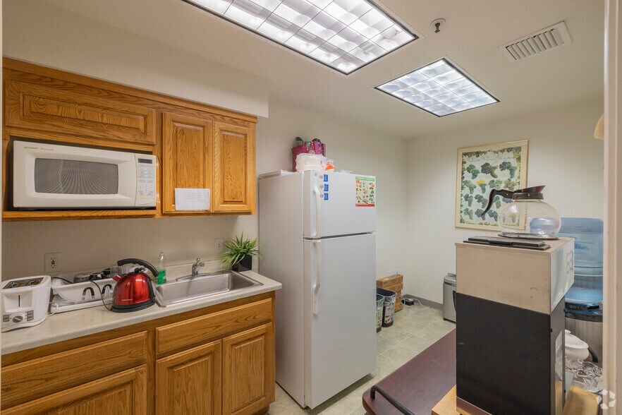 More Photos Of 135 Camino Dorado, Napa Office For Sale
