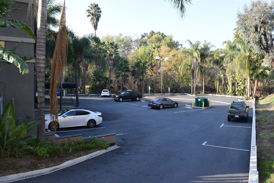 More Photos Of 405 S State College Blvd, Brea Storefront Retail Office For Sale