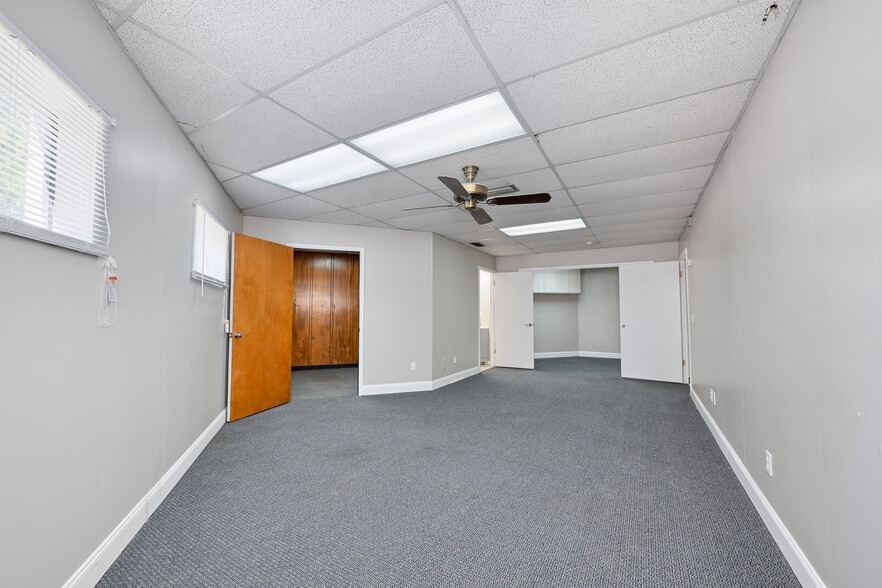 More Photos Of 5858 St Augustine Rd, Jacksonville Freestanding For Lease