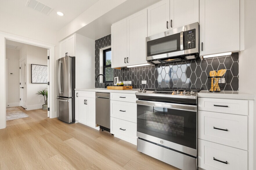 More Photos Of 3747-3751 Adams St, Carlsbad Apartments For Sale