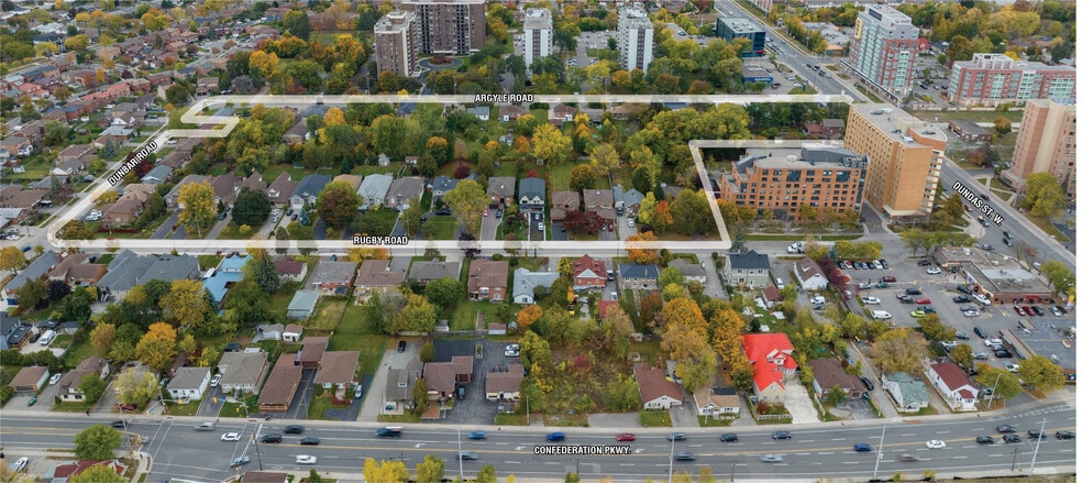 More Photos Of 188-202 Dundas St W, Mississauga Land For Sale