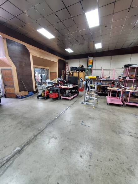 More Photos Of 777 E 14th Pl, Los Angeles Warehouse For Sale