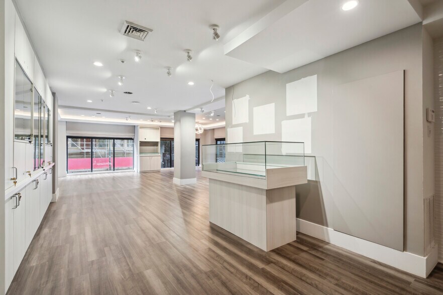 More Photos Of 1737-1739 Chestnut St, Philadelphia Apartments For Lease