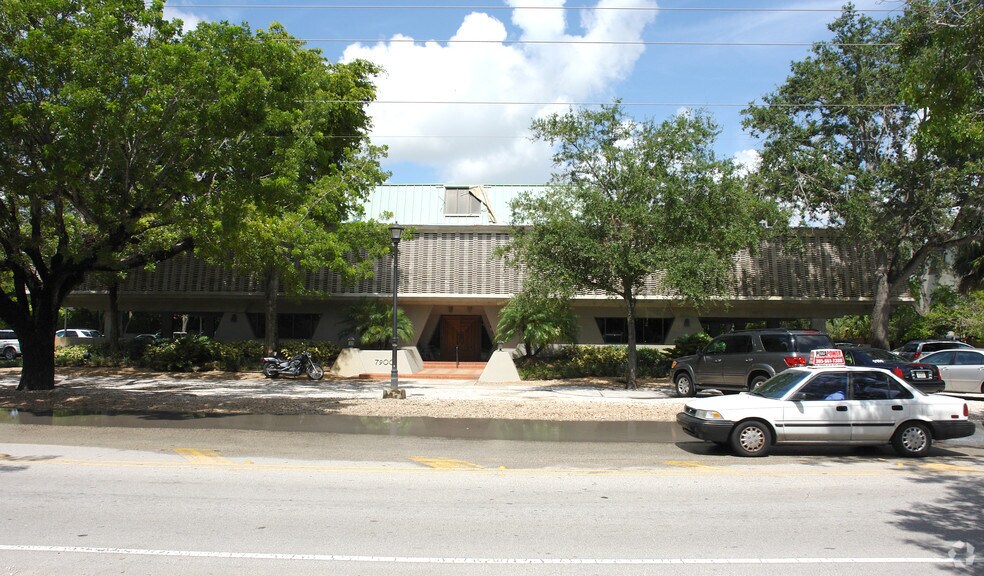 More Photos Of 7910 SW 57th Ave, South Miami Office Residential For Lease