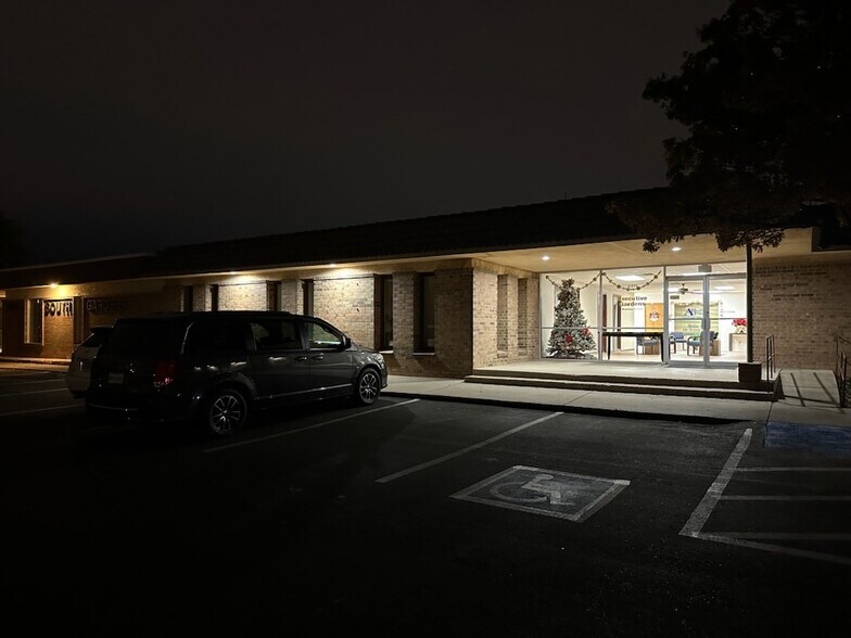 More Photos Of 3311-3313 81st St, Lubbock Medical For Lease
