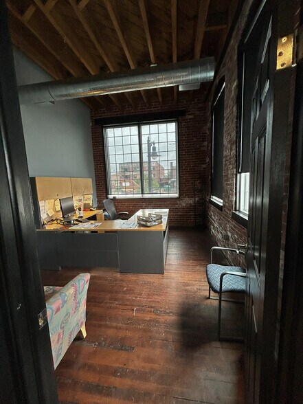 More Photos Of 152 W 12 St, Erie Office For Lease