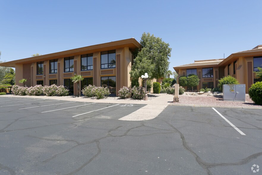 More Photos Of 2720 E Thomas Rd, Phoenix Office For Lease