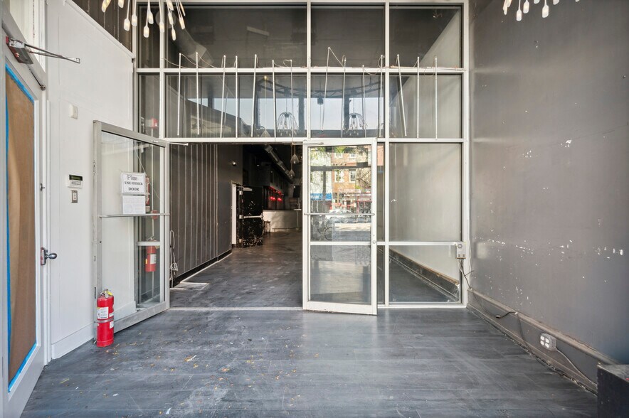 More Photos Of 312 Market St, Philadelphia Restaurant For Lease