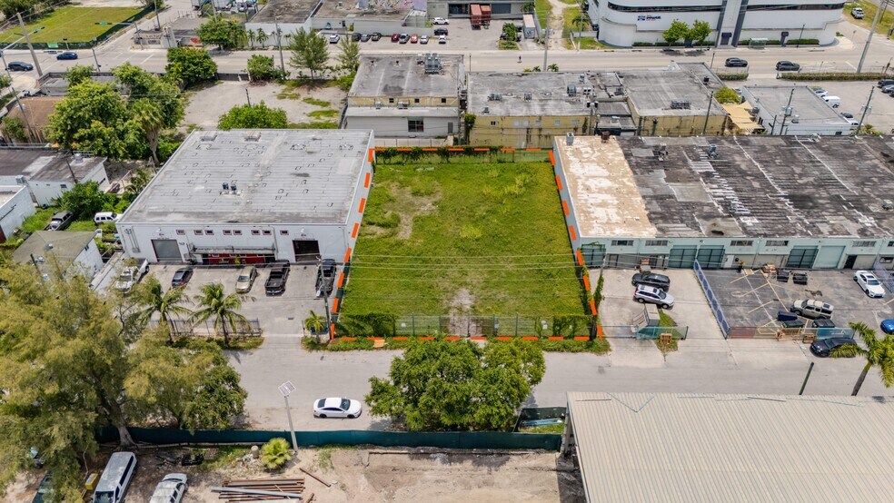 More Photos Of 7401 NE 1st Pl, Miami Land For Lease